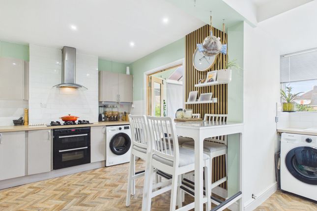 37 St. Marys Road, Warrington photo 4