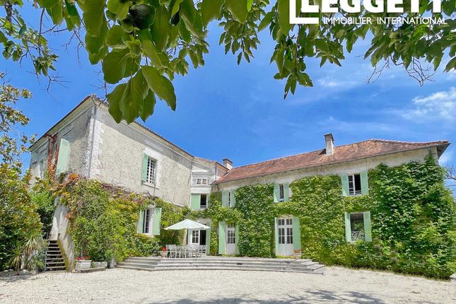 Thumbnail Villa for sale in Parcoul-Chenaud, Dordogne, Nouvelle-Aquitaine