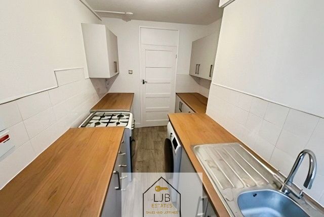 15, Middleborough Road, Coventry photo 3