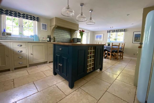 Solomons, Rye Road, Hawkhurst photo 4