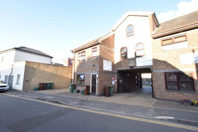 Thumbnail Flat to rent in Palmerston Road, Sutton