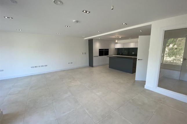 29, Wye Apartments, Chepstow photo 5
