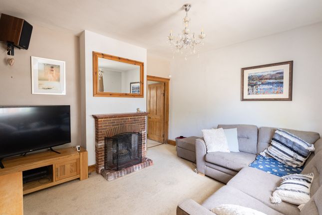 63A, The Street, Dorking photo 3