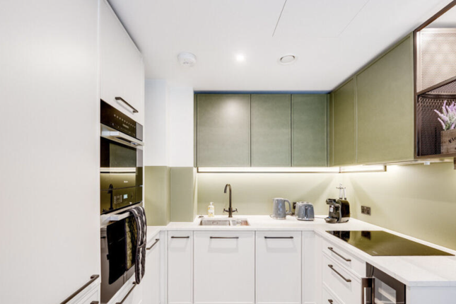 5 Lockgate Road, LONDON photo 3