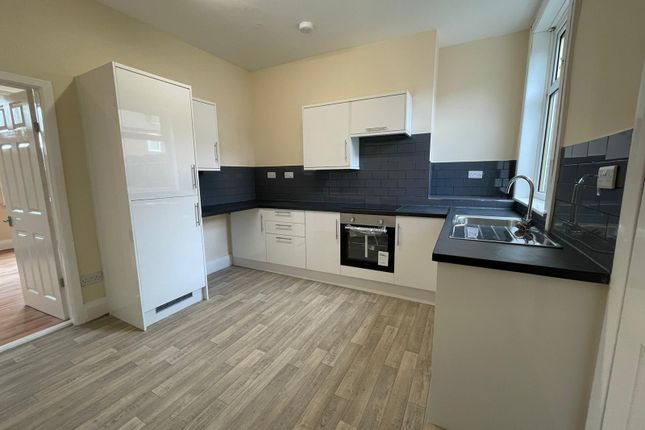 4, CASTLEFORD photo 4