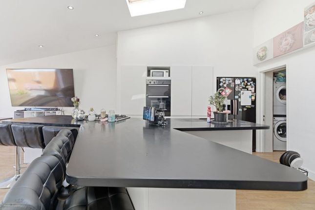 4 Rectors Way, Weston-Super-Mare photo 3