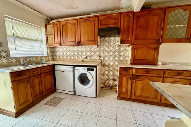 68, Elm Drive, Newport photo 3