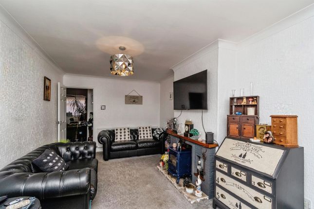 225, Longford Road, Cannock photo 4
