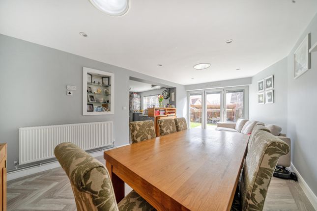 24, Blackberry Way, Whitstable photo 4
