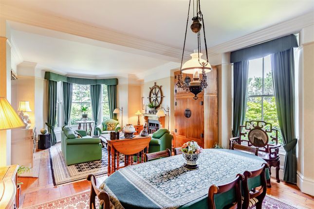 8653379-Interior03.Jpg