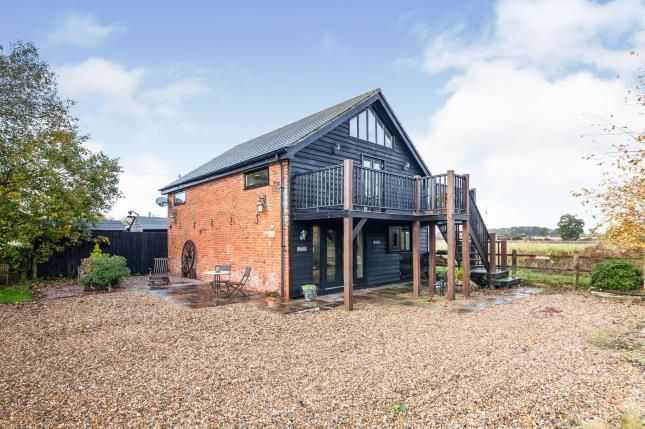 Yoxford Saxmundham Ip17 2 Bedroom Barn Conversion For Sale