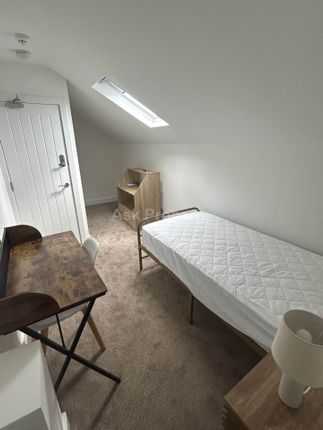 Room 4, Priory Road, Mansfield photo 4