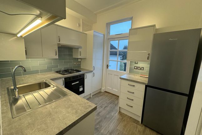 Flat to rent in Station Road, Lower Weston, Bath