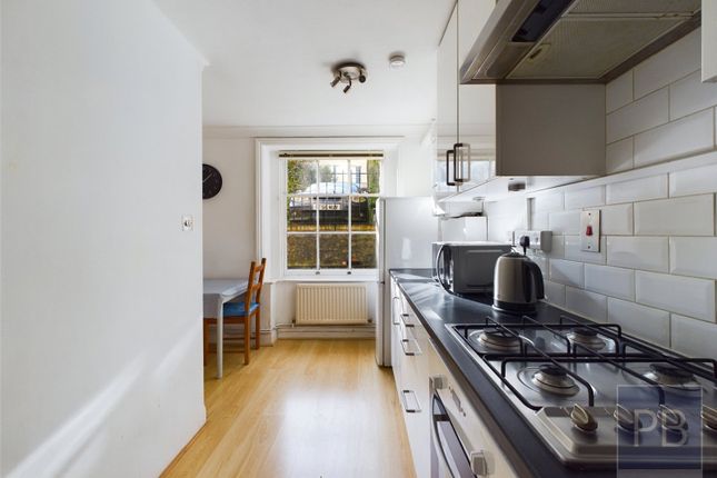 Flat for sale in Lansdown Crescent, Cheltenham, Gloucestershire