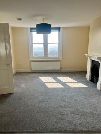 Flat 2, St. Dunstans Pharmacy, High Street, Mayfield photo 2