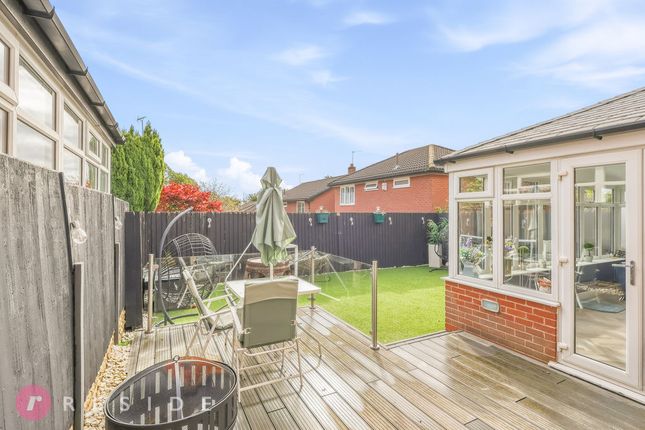 8, Wellbank View, Rochdale photo 4
