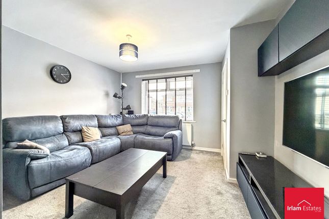 6, Gerrards Close, Irlam, M44 photo 3