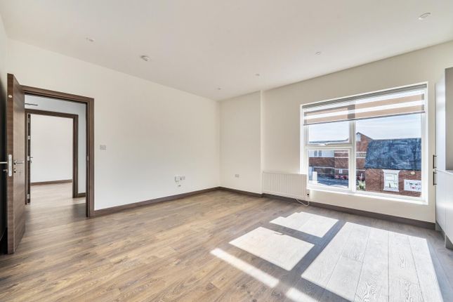 Flat 2, 111A, Winchester Road, Chandler's Ford photo 3