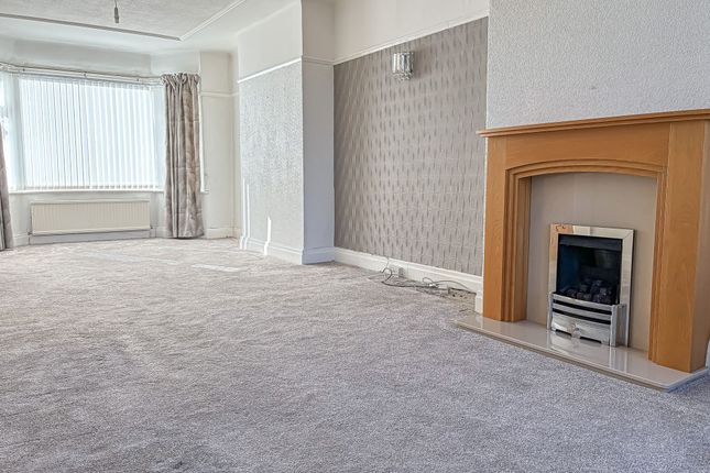 40 Woodburn Boulevard, Wirral photo 2