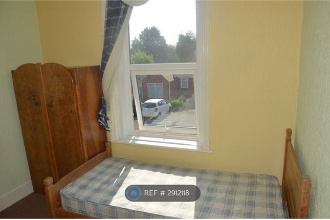 B Talbot Road, Winton, Bournemouth photo 2
