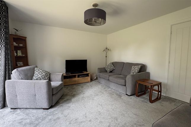 1, Harvest Close, Plymouth photo 3