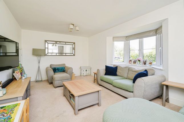2, Blackthorn Road, Wantage photo 3