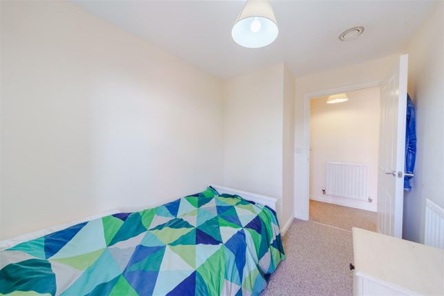 Thumbnail Flat for sale in Charlton Boulevard, Patchway, Bristol