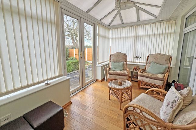 19, Broomfield Road, Telford photo 4