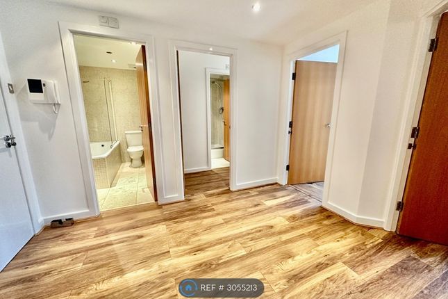 Flat, The Quays Concordia Street, Leeds photo 5