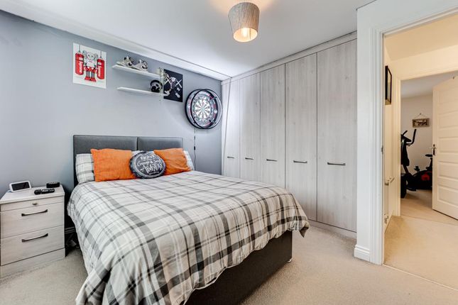 21, Forbes Drive, Corby photo 3