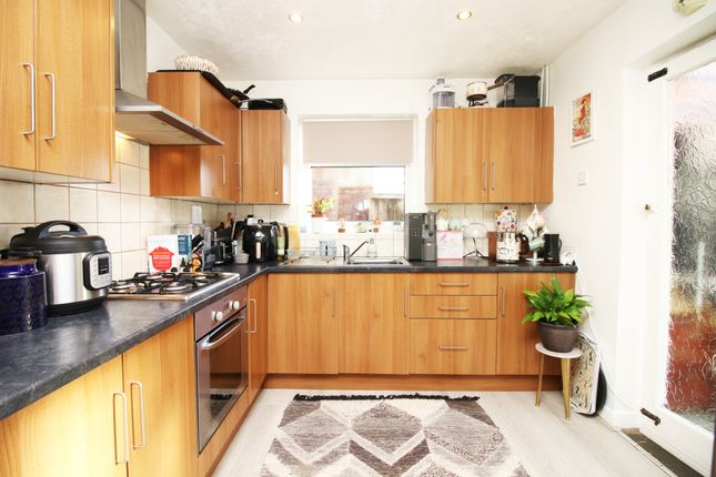15, South Avenue, Thornton-Cleveleys photo 2