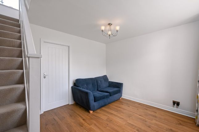 5, Hastings Close, York photo 4