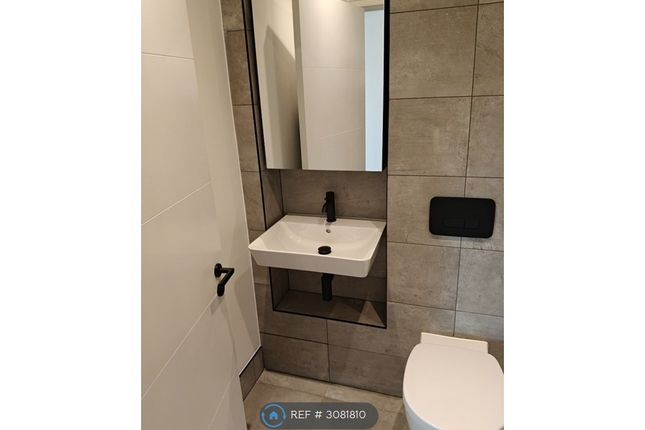 Axion House Silver Road, London photo 4