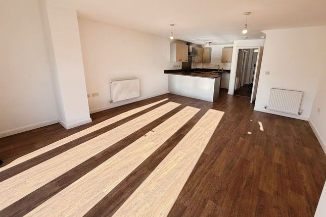 10 The Dingle, Telford photo 3