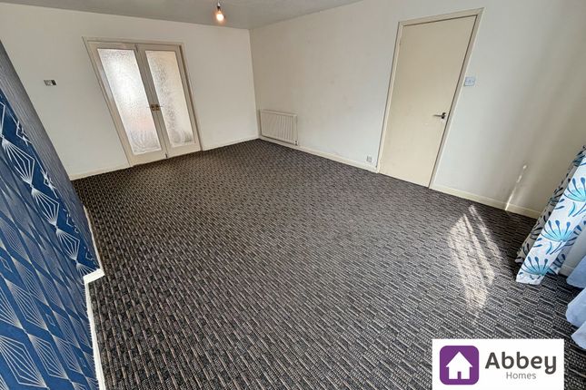 8 Somerfield Walk, Leicester photo 2