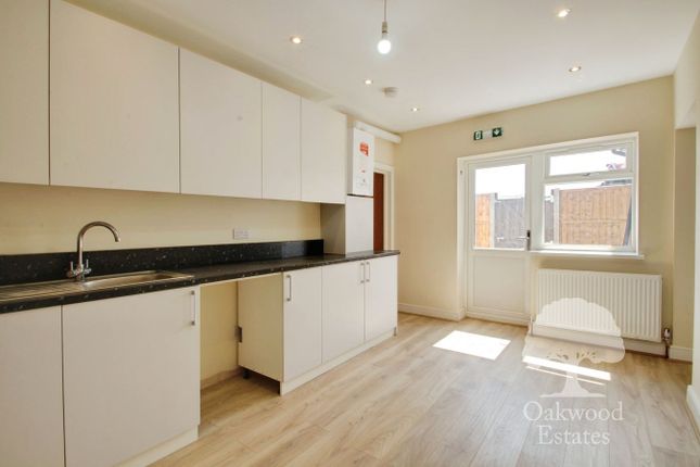 Flat 2, Baytree House, Sutton Lane, Langley photo 4