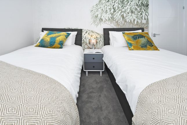Twin Bedroom 