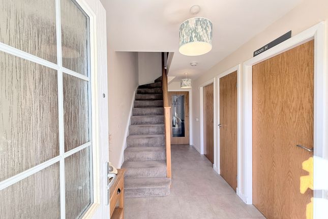 Langton Crescent, East Calder photo 2