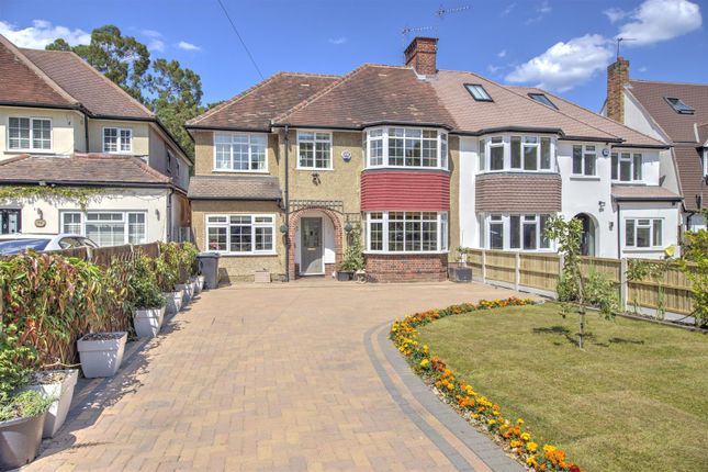 Swakeleys Drive (15).Jpg