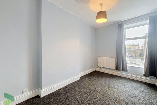 First floor flat, 44B, Hollins Grove Street, Darwen photo 3