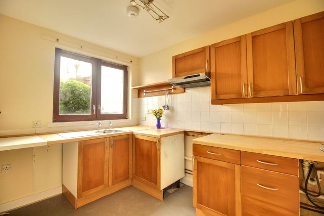 Flat 16, Drumcastle Court John R Gray Road, Dunblane photo 4