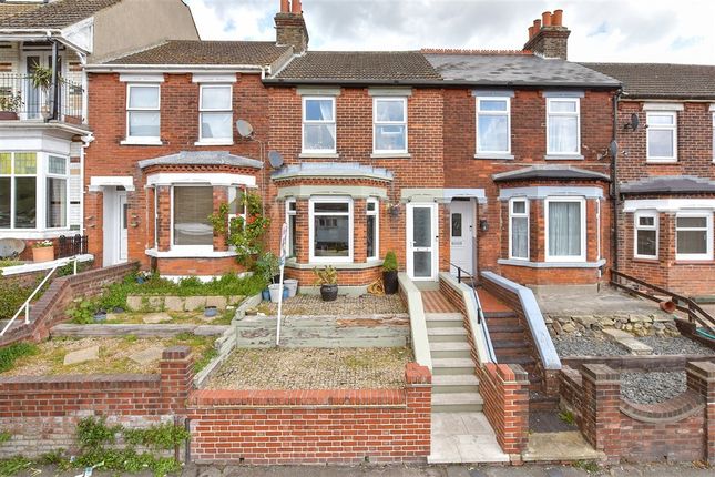 3-bed house on Heathfield Avenue, Dover, £230,000