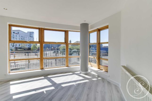 Flat for sale in Balmoral Place, 2 Bowman Lane, Leeds