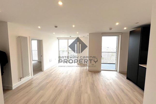 Flat to rent in The Verdean, Heartwood Blvd, Acton