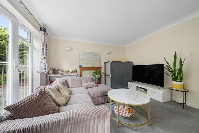 7 Anna Pavlova Close, Abingdon photo 3