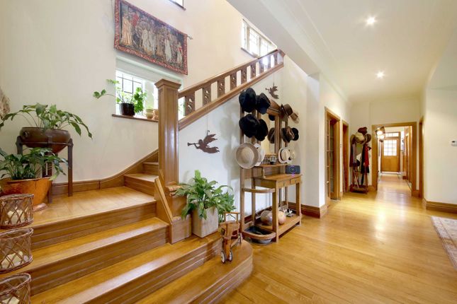 Kingswood,, Manor Road, Penn photo 4