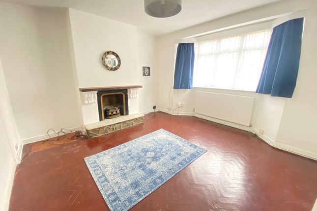 Thumbnail Semi-detached house to rent in Greenford Avenue, London