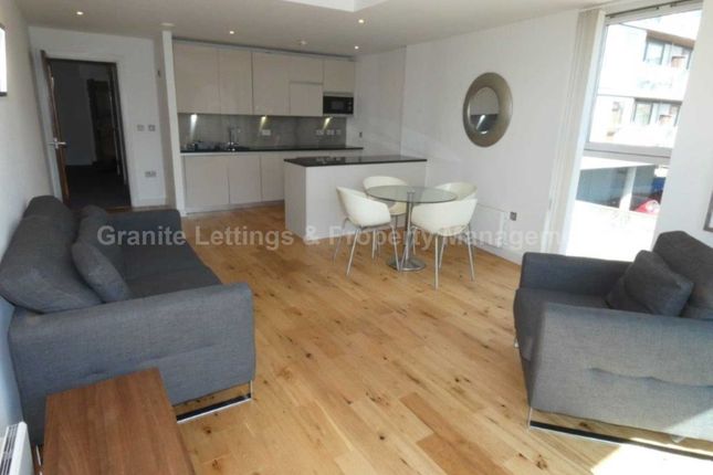 Apt 1, City Lofts, The Quays, Salford photo 4