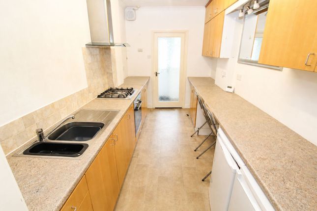 28 Caldicott Close, Todmorden photo 3