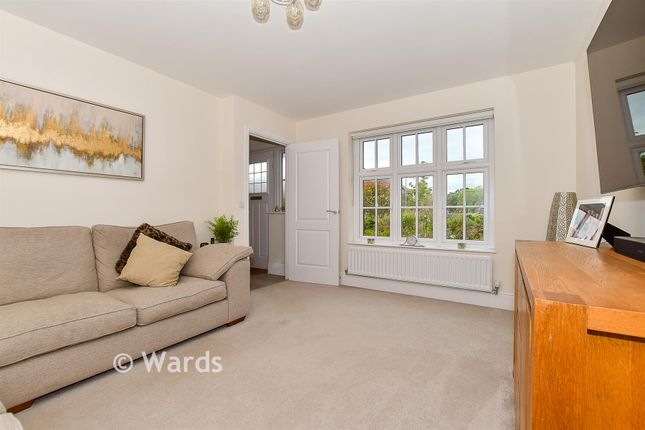 7, Admiral Way, Marden photo 3